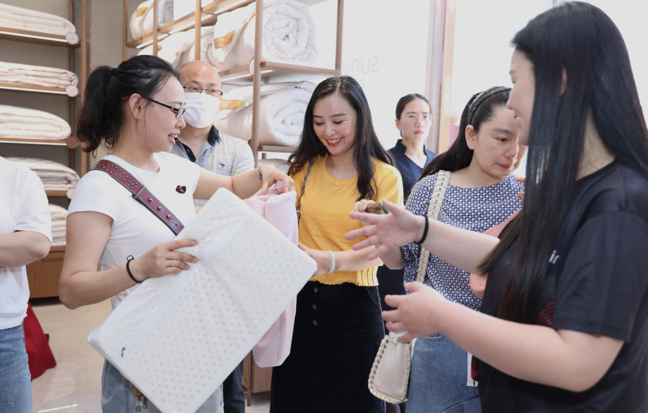 esball股份内销实现历史最佳效果，，，“跳级”步入海内快车道