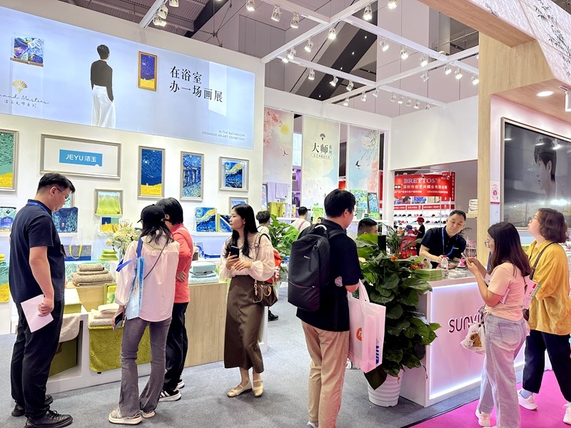 esball集团“洁玉”品牌闪灼第33届深圳礼物展